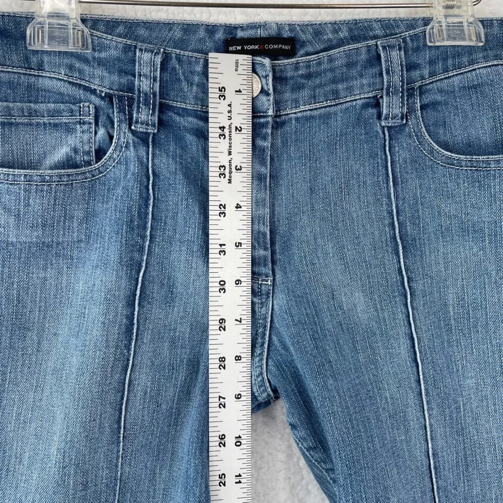 New York & Company Women Blue Pintuck Seam Flare Leg Jeans Size 10 Medium Wash - Picture 8 of 11